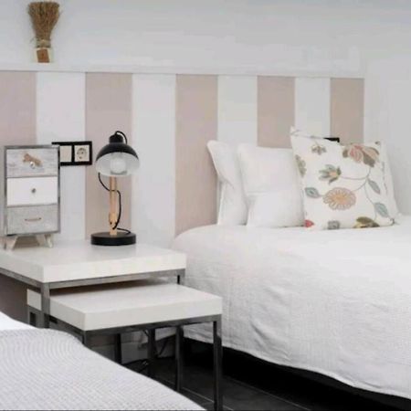 Stylish & Fully Furnished 3 Bedrooms Flat -4 Min Walk To Beautiful Beach Alicante Exteriör bild